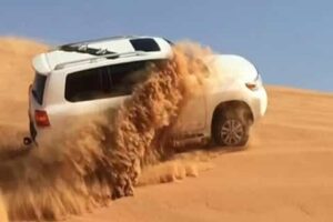 Dune Bashing Dubai Tour